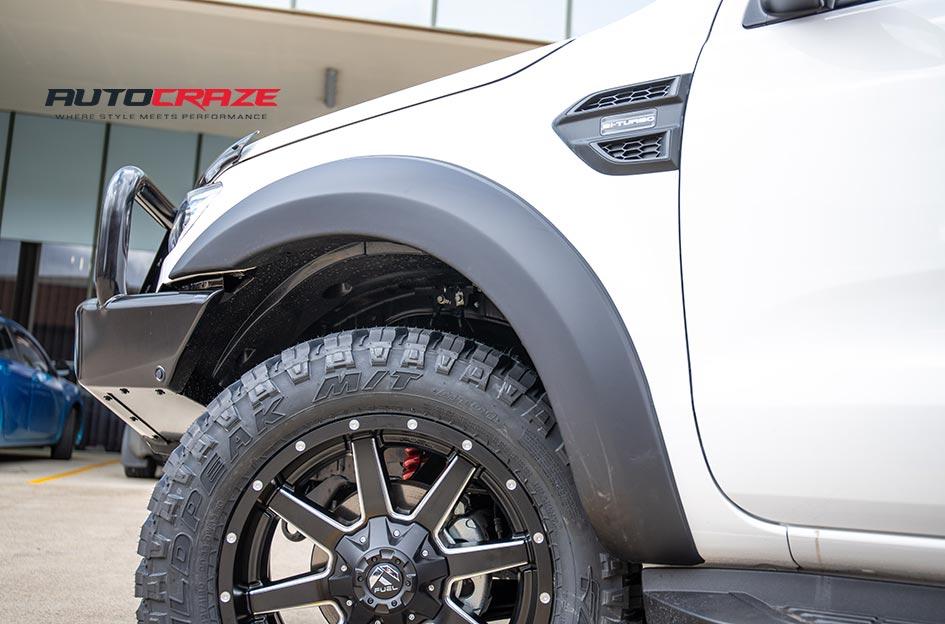 FORD RANGER MAVERICK GLOSS BLACK MILLED ACCENTS